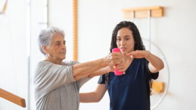 Why CPR Certification is a Must-Have for Physical Therapy Professionals